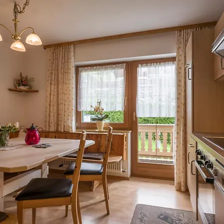 Gaestehaus Rahm - Familie Wechselberger Апартаменты Герлосберг